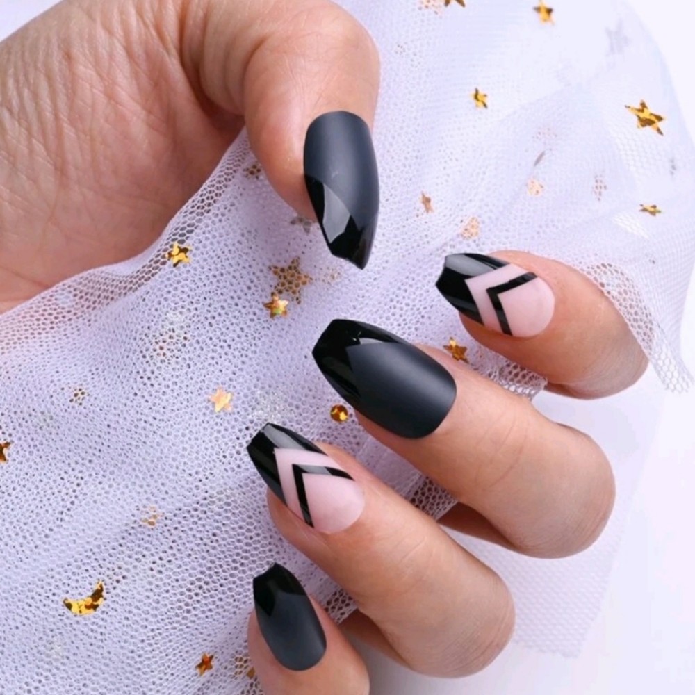 Short Black Art Deco Press On Nails